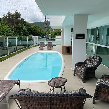 Lindo apartamento Praia de Palmas Governador Celso Ramos Exterior foto